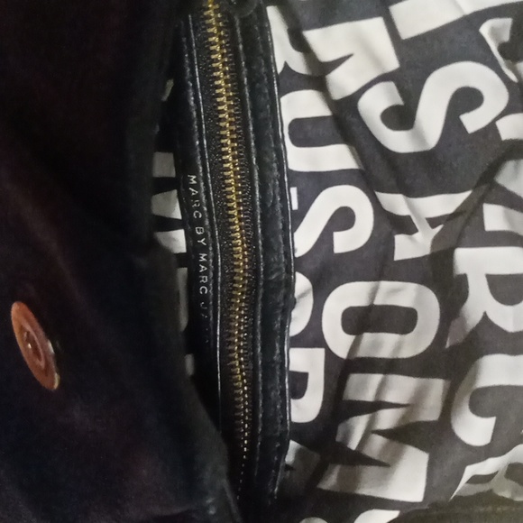 Black Marc Jacobs Purse - Picture 3 of 4